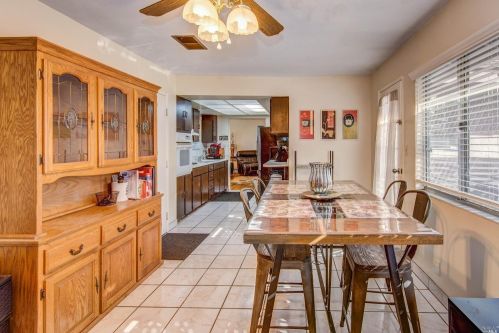 615 Almond St, Liberty Farms CA  95620-2705 exterior