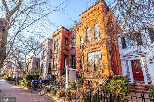 1010 D St, Washington, DC 20003-2138