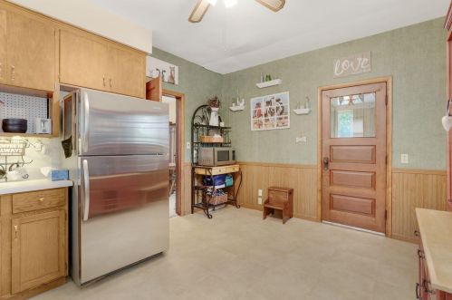 7624 Plymouth Ave, Minneapolis MN  55427-4057 exterior