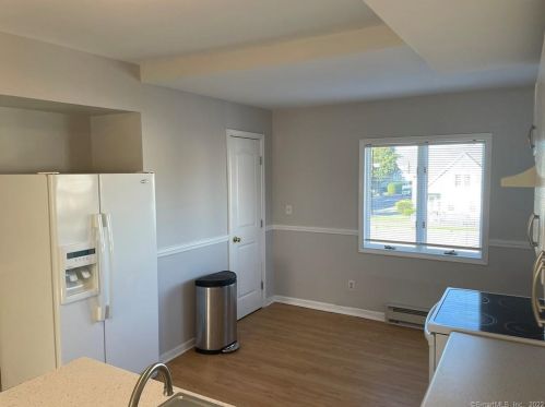 132 New Haven Ave, Milford CT  06460-4827 exterior