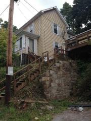 118 Lewis St, Brush Fork, WV 24701-4106