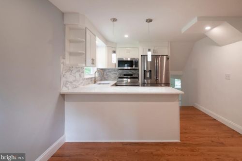 15 Cedar Hollow Rd, Paoli PA  19301-1739 exterior