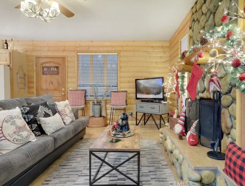 328 Big Bear Blvd, Big Bear City CA  92314 exterior