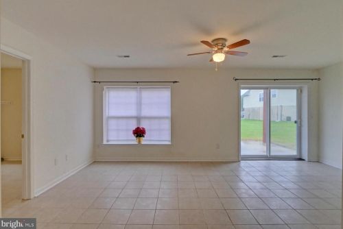 73 William Chandler St, Dover DE 19901-5298 exterior