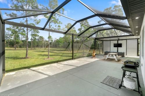 3011 12th Ave, Naples FL  34120-3730 exterior