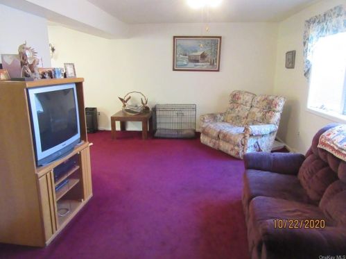 48 Connors Rd, Middletown NY 10941-1832 exterior