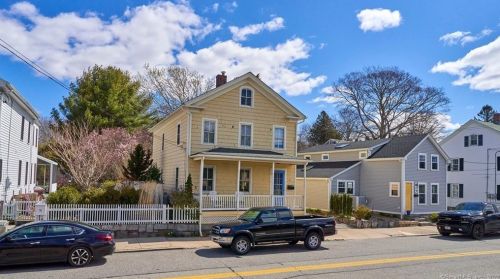 12 Cutler St, Stonington, CT 06378-1001