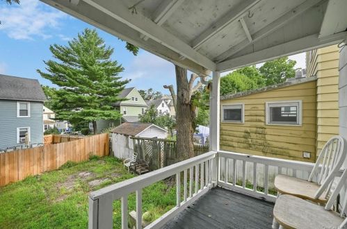 12 Royce Ave, Middletown NY  10940-4708 exterior