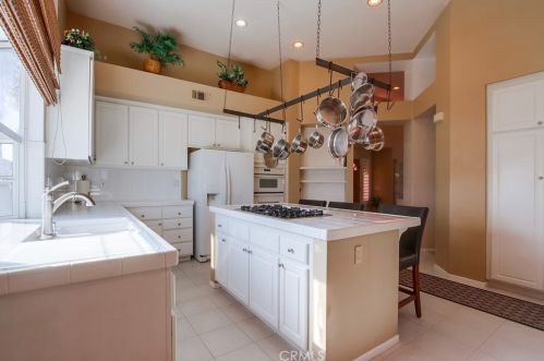 4884 Point Loma Pl, Oceanside CA  92057-3402 exterior