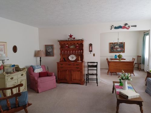 910 Laura Dr, Marion, OH 43302-6604
