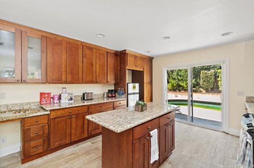 1918 College Vista Ave, Walnut CA  91789-1004 exterior