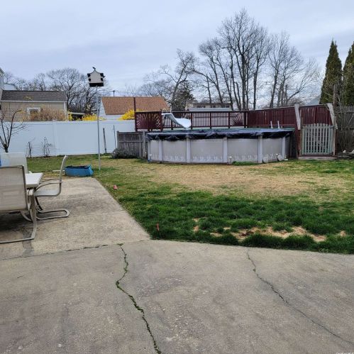 172 Hamilton Ave, North Lindenhurst NY  11757-4121 exterior