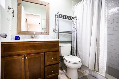 1221 Newport Ave, Lakeland FL 33803-3361 exterior