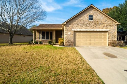179 Trail Rider Way, Georgetown TX  78633-4736 exterior