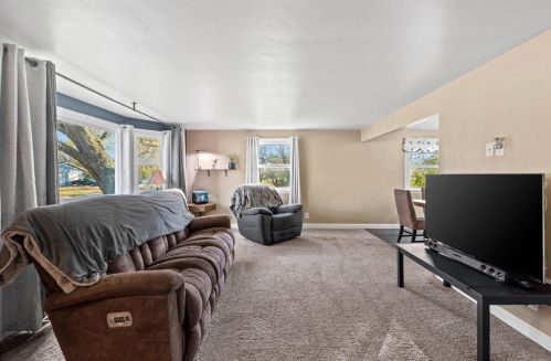 714 Taylor St, Green Bay, WI 54303-2345