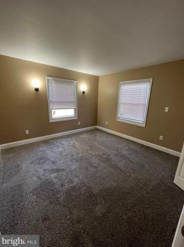 5 Miniature Ln, Willingboro NJ  08046-3109 exterior