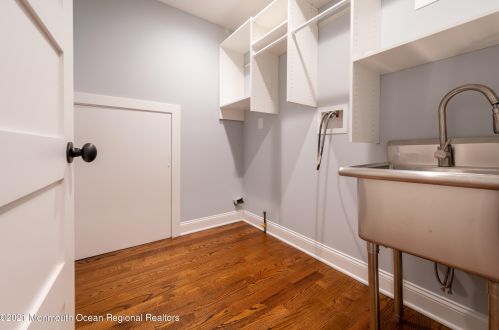 803 Leonardville Rd, Leonardo NJ  07737-1335 exterior