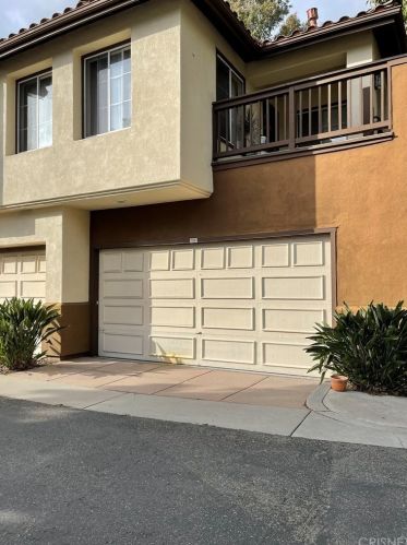 2960 Champion Way, Tustin CA  92782-1242 exterior