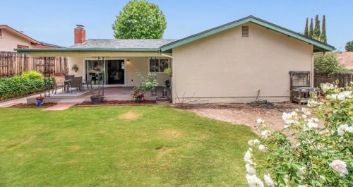 7611 Golfcrest Dr, San Diego CA 92119-1228 exterior