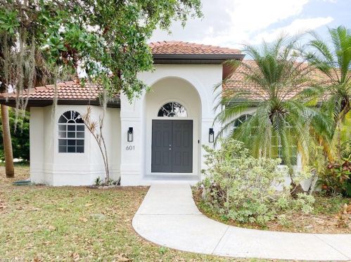 601 Columbus Ave, Lehigh Acres, FL 33972-4540