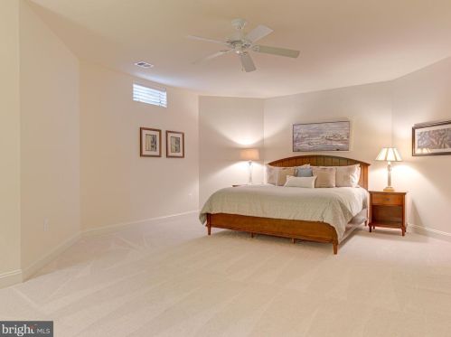 20500 Stone Fox Ct, Leesburg VA 20175-7223 exterior