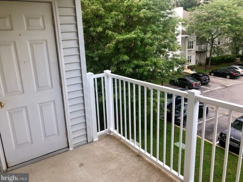 311 Stone Hurst Ct, New Castle DE  19720-3947 exterior