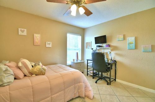 2797 Hickory Ridge Dr, Lakeland FL  33813-5854 exterior