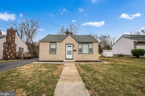431 Prince St, West Deptford, NJ 08096-5711