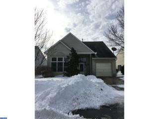 7 Country Ln, Columbus, NJ 08022-1123
