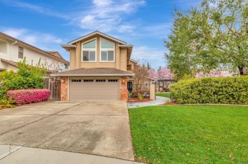 657 Regas Dr, Campbell, CA 95008-4917