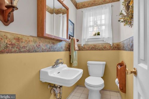 113 Purnell Ave, Riverton NJ 08077-2248 exterior