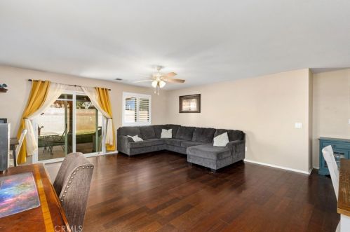 1390 Sweetpea Ln, Beaumont CA  92223-7820 exterior