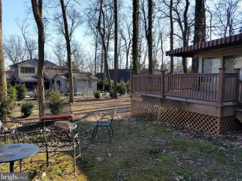18 Woods Rd, Wilmington, DE 19806-2022