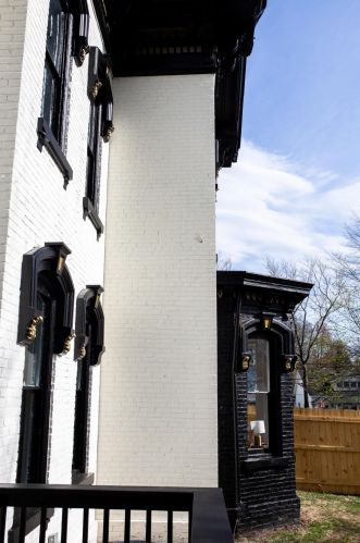 147 High St, London OH  43140-1315 exterior