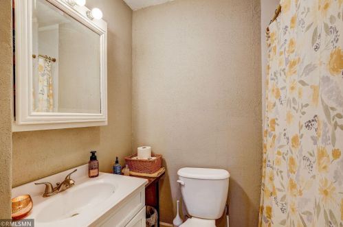 411 5th Ave, Saint Cloud MN 56301-4392 exterior