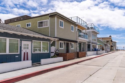 120 26th St, Newport Beach, CA 92663-3413