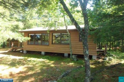 97300 Oak Narrows Rd, Cook MN  55723-8727 exterior