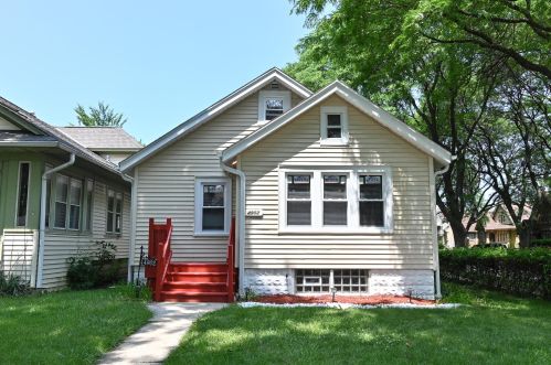 4902 Hoyt Pl, Milwaukee WI  53216-2331 exterior