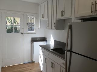 7956 Norton Ave, Los Angeles CA  90046-5207 exterior