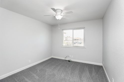 548 Denise Dr, Ripon CA  95366-2808 exterior