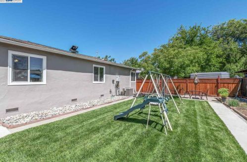 458 Rincon Ave, Livermore CA  94551-6521 exterior