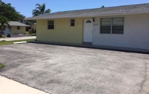 2759 Ponce De Leon Blvd, Delray Beach FL  33445-5865 exterior