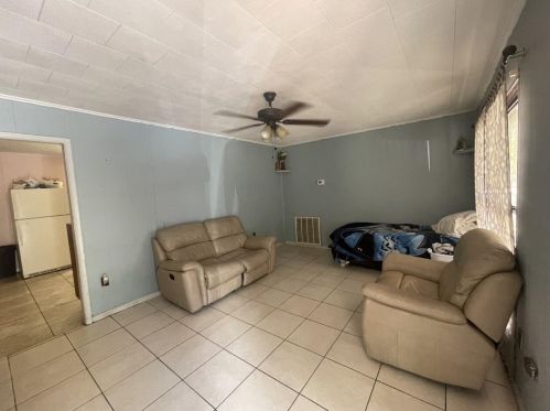 855 8th Ct, Vero Beach, FL 32962-5502