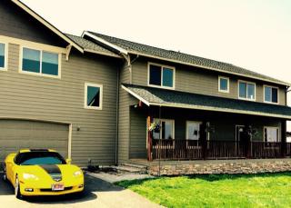 62105 Torkelson Rd, Bend OR  97701-9361 exterior