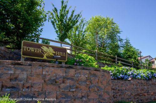 6 Tower Hl Dr, Tinton Falls NJ  07701-2473 exterior