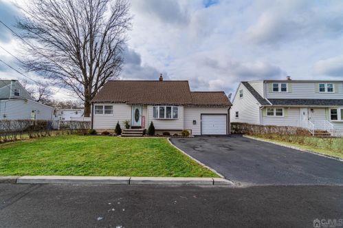 21 Hancock Pl, Iselin NJ  08830-1312 exterior