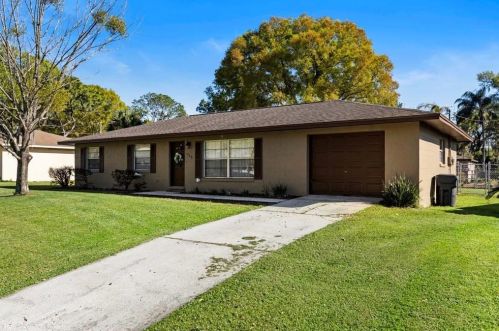 123 Padgett Pl, Lakeland, FL 33809-4124