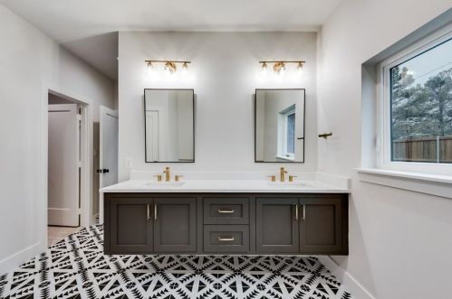 9003 Frst Hl Blvd, Dallas TX 75218-3633 exterior