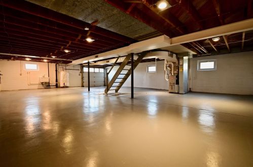 668 Sipple Dr, Covington KY  41015-2355 exterior