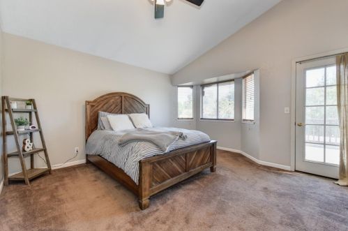 7064 Castle Creek Way, Rio Linda CA  95673-2441 exterior